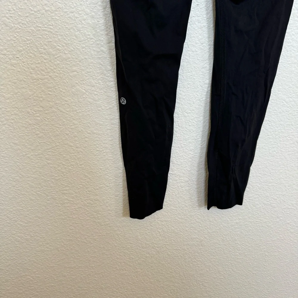 lululemon athletica reflective details